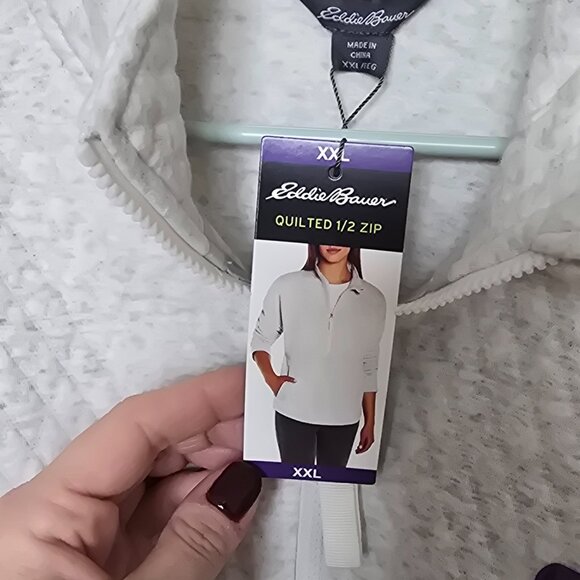 Eddie Bauer Quilted Half Zip - Picture 4 of 5